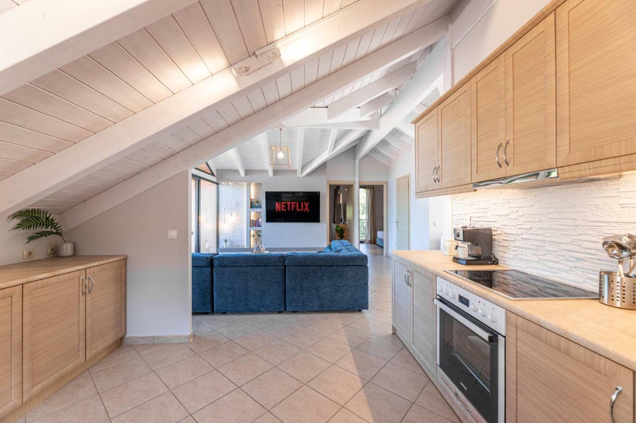 Gregory'S Loft Apartment อาเยียอันนา ภายนอก รูปภาพ